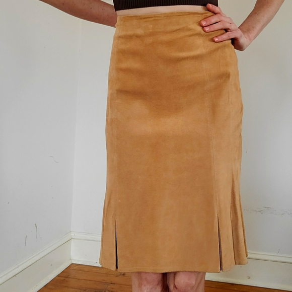 DANIER - Suede leather skirt - Picture 3 of 14
